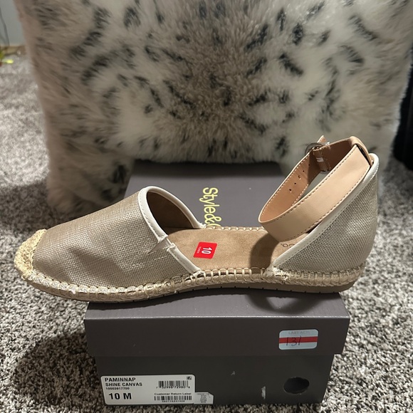 NWT Style and Co Espadrilles 10M - Picture 4 of 4